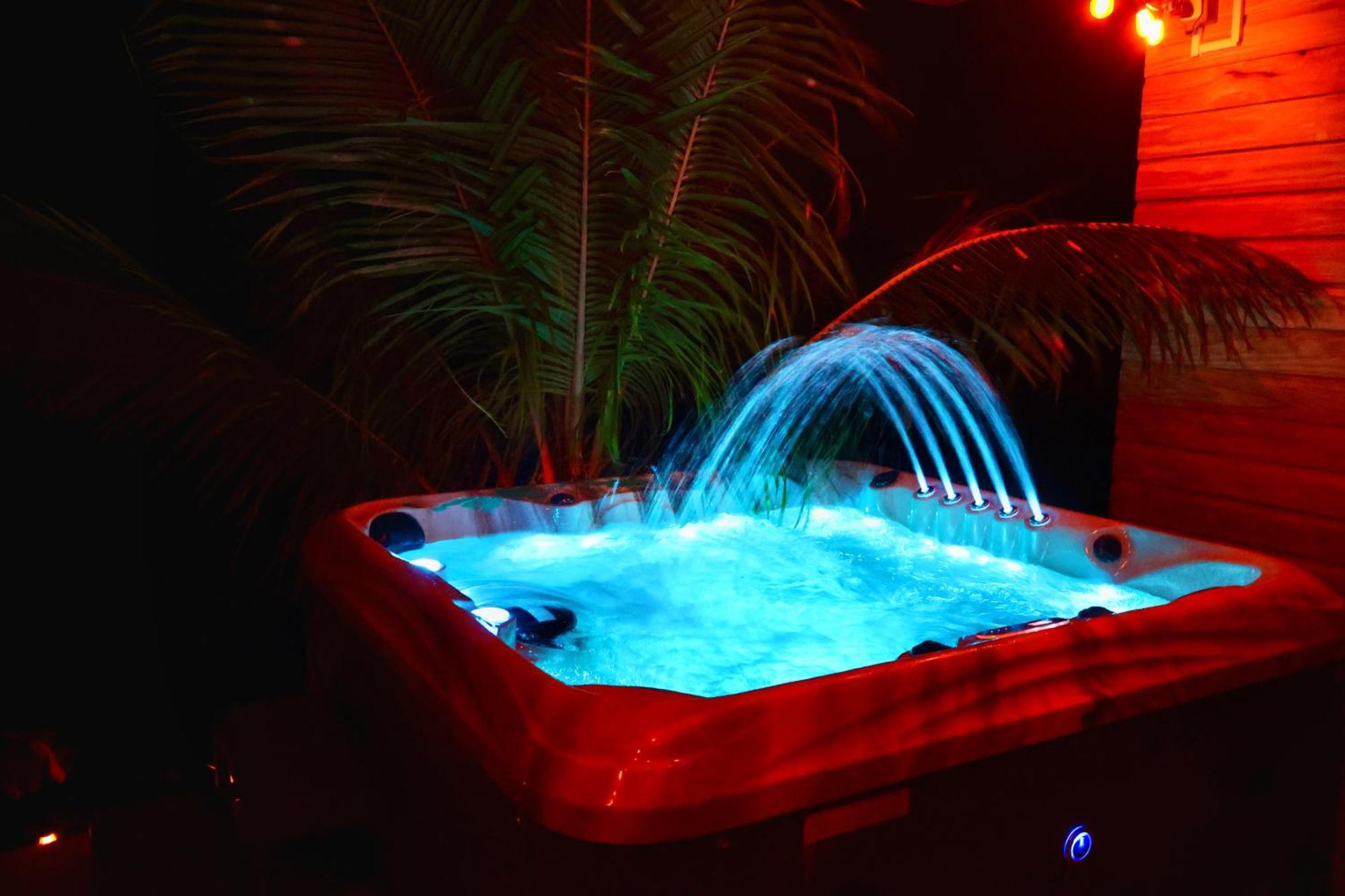 Blue Whale Villa Calibishie Екстериор снимка