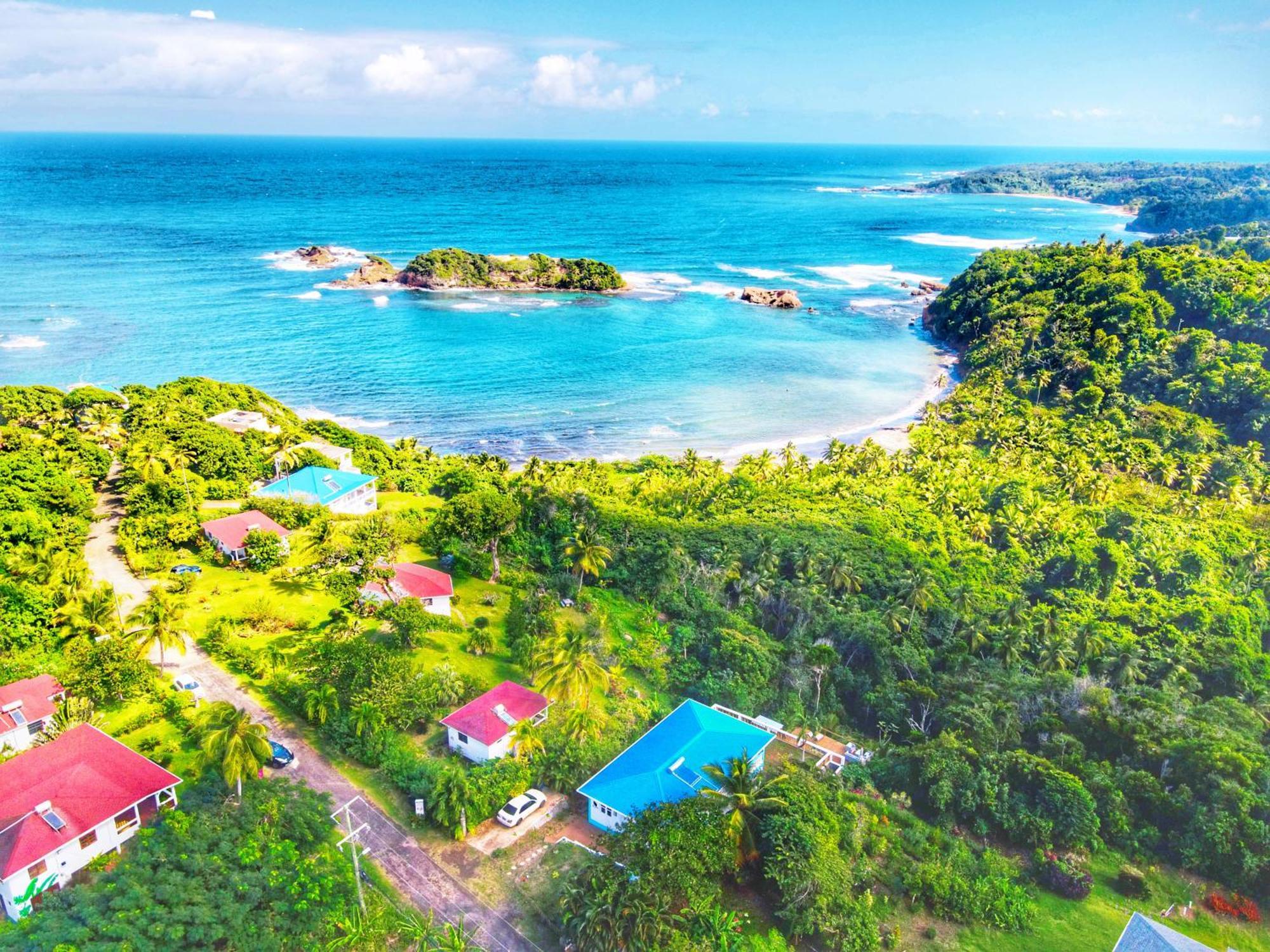 Blue Whale Villa Calibishie Екстериор снимка